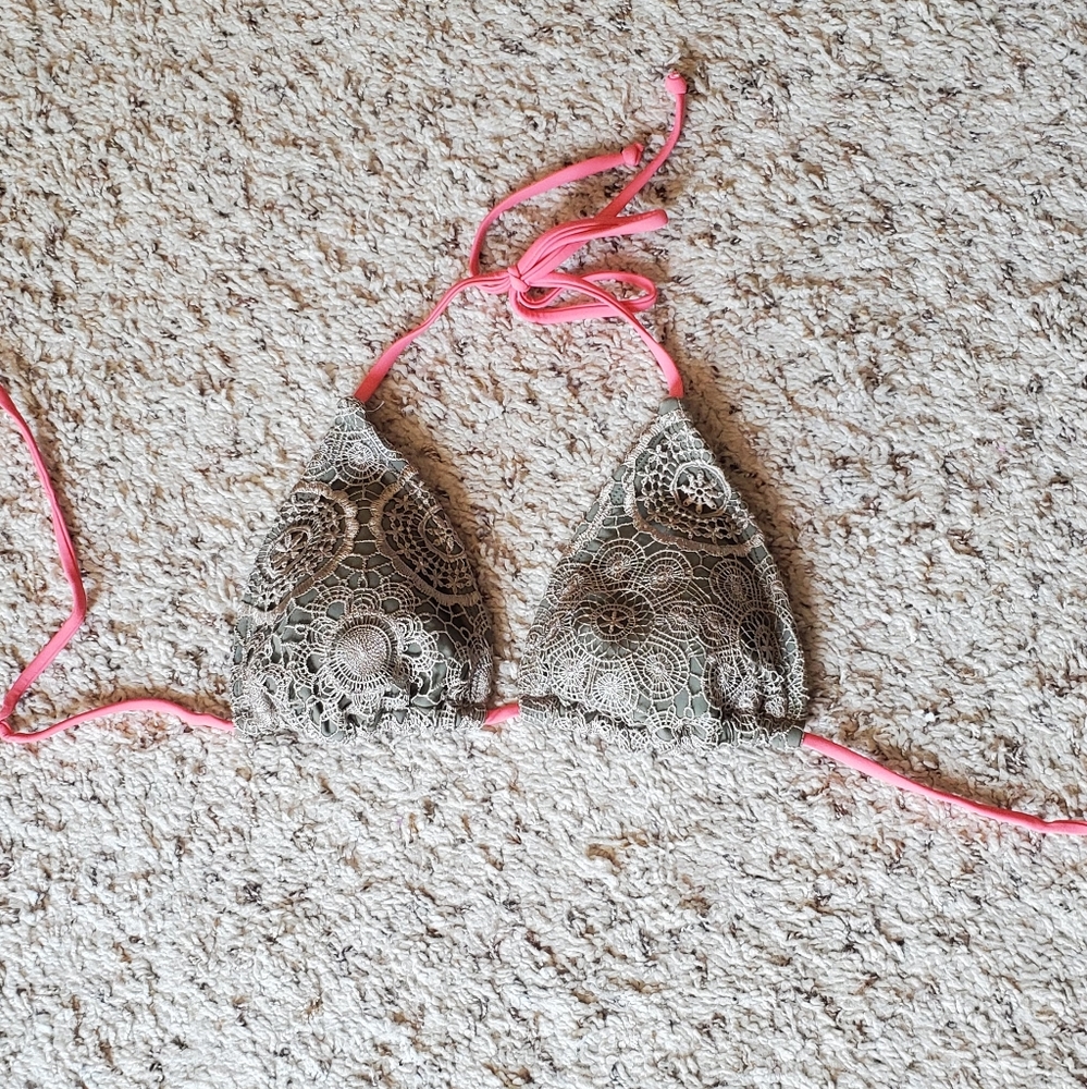 Xhiliration Khaki Crochet Lace Triangle Bikini Top